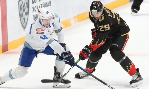 «Авангард» потерял троих игроков основы перед матчем с «Барысом» в КХЛ