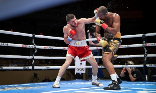 «Возможность подняться». Али Ахмедова ждет экзамен после поражения нокаутом