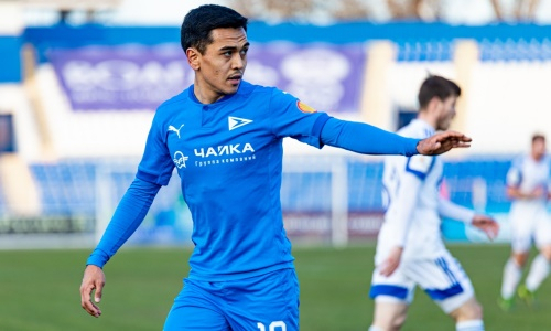 Казахстанский футболист российского клуба положил крутой гол со штрафного в ворота «Кайрата». Видео