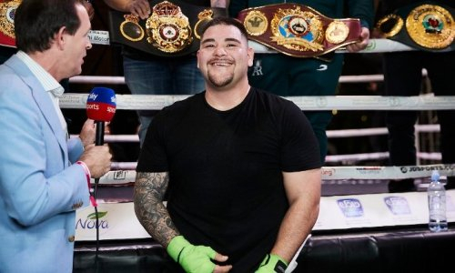 «Смотрю — мексиканец спит, храпит. Это был Энди Руис». Украинец рассказал, как заселялся в лагерь Головкина