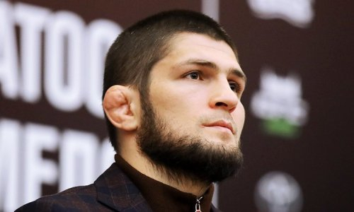 Хабиб Нурмагомедов показал отек на лице после свинки. Фото