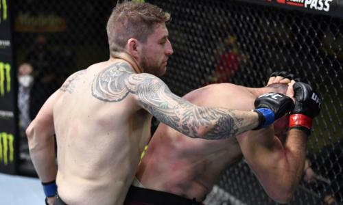 Видео полного боя UFC Олейник — Докос с нокаутом россиянина от полицейского за две минуты