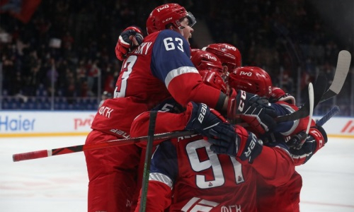 Клуб экс-наставника «Барыса» Скабелки на последней минуте вырвал победу у СКА. Видео