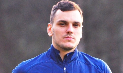 «Астана» официально объявила о подписании известного голкипера