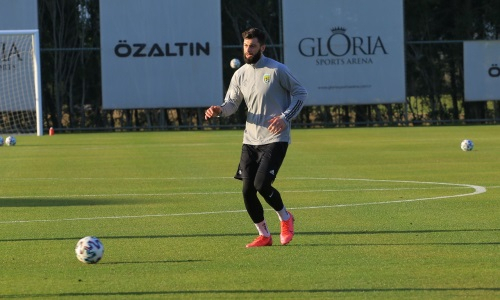 «У нас похожий стиль». Новичок «Тобола» оказался фанатом Роналдо и Ибрагимовича