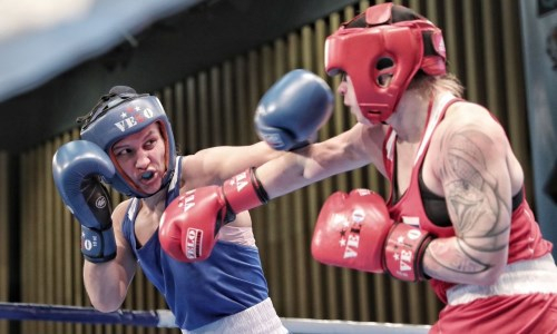 Двое казахстанских боксеров уступили в рамках международного турнира в Болгарии