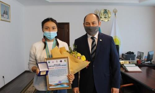 Девушка-боксер из ВКО завоевала путевку на чемпионат мира