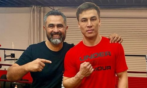 «Приветствую в команде легенд». Батыр Джукембаев начал тренировки с новым наставником в США. Видео