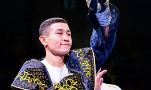 Видео первого титульного боя Нуртаса Ажбенова против россиянина в Алматы