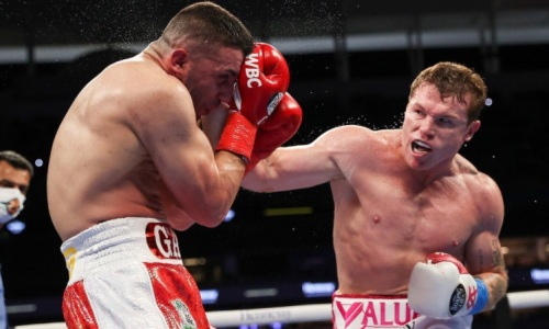 Видео полного боя «Канело» — Йылдырым с нокдауном и досрочной победой фаворита