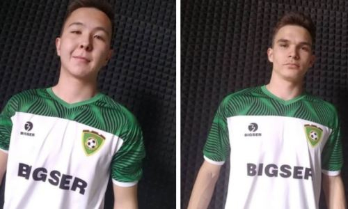 Двое молодых казахстанских футболистов официально перешли в зарубежный клуб