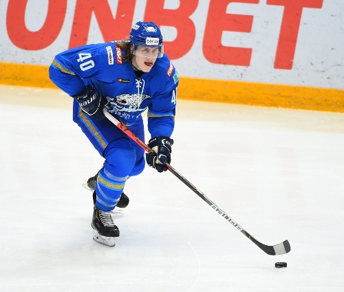 Фоторепортаж с матча КХЛ «Барыс» — «Автомобилист» 2:3