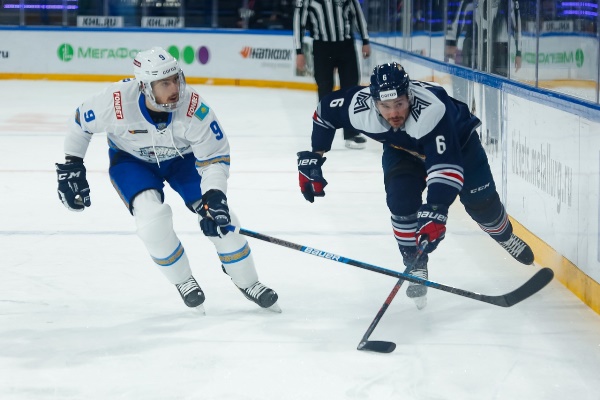 Фоторепортаж с матча КХЛ «Металлург» — «Барыс» 3:1