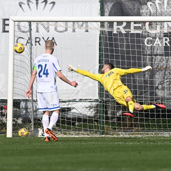 Фоторепортаж с товарищеского матча «Кайрат» — «Динамо» Москва 0:2