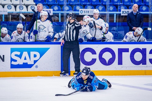 Фоторепортаж с матча КХЛ «Сибирь» — «Барыс» 2:3