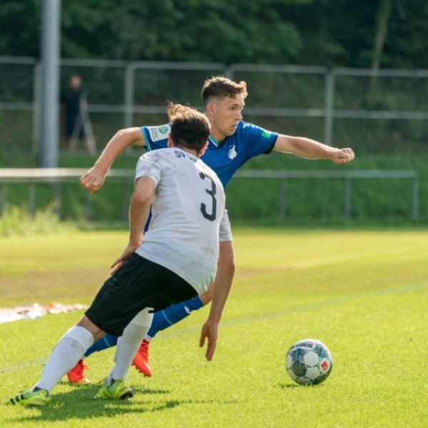 «Хочу выиграть Лигу Чемпионов». За форвардом гоняются «Ливерпуль» и «Челси», а ему интересна сборная Казахстана