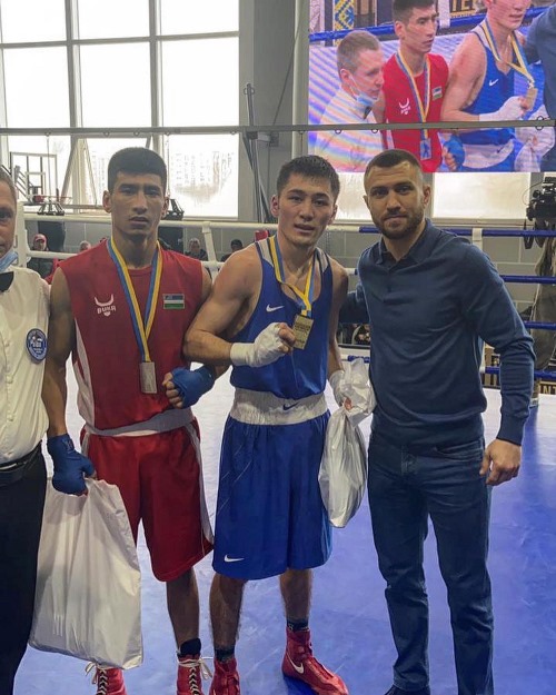 Две золотые медали завоевали казахстанские боксеры на международном турнире