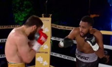 «Хотя бы не дисквалификация». Названа причина упущенной победы казахстанца Мадиева над «Зорро» в титульном бою