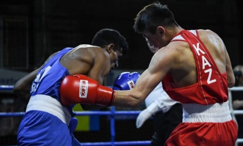 Казахстанские боксеры стартовали с побед на международном турнире в Испании