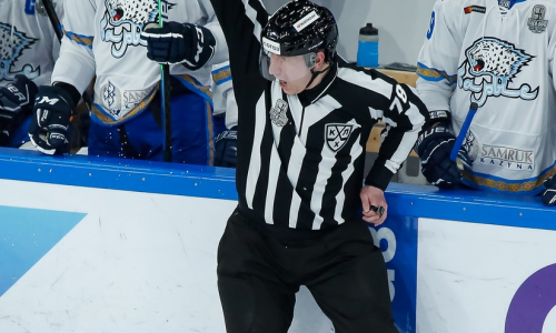 «Судьи тоже не хотели брать на себя ответственность». В России разобрали второй матч «Металлург» — «Барыс»