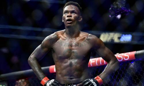 Адесанья сенсационно потерпел первое поражение в карьере и не смог завоевать второй титул UFC