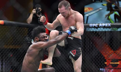 Была команда бить? Появилось видео из угла Яна во время запрещенного удара коленом по Стерлингу