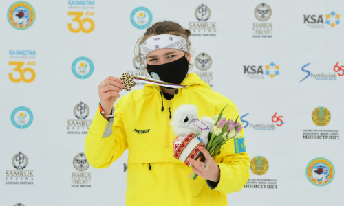 «Впечатления нереальные». Казахстанская спортсменка высказалась о бронзовой медали чемпионата мира по фристайлу-могулу в Алматы