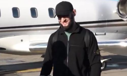 Хамзат Чимаев прилетел в Чечню и объявил о дальнейших планах. Видео