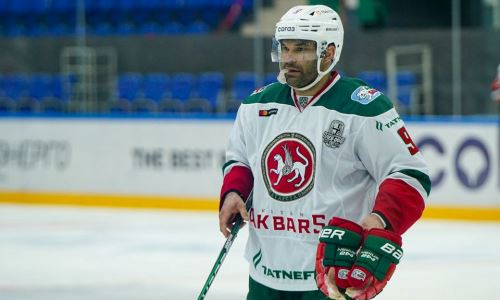 Нападающий сборной Казахстана высказался о своей низкой результативности в плей-офф КХЛ