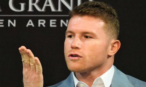 «Полная противоположность великого боксера». «Канело» пристыдили из-за Головкина