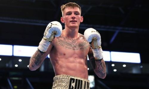 «Казахского короля» обещают нокаутировать с четвертого по десятый раунд