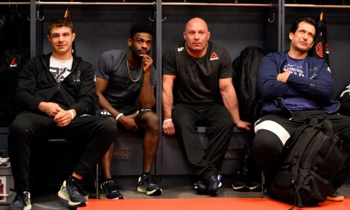 Команда Стерлинга понесла потерю после скандальной победы над Яном