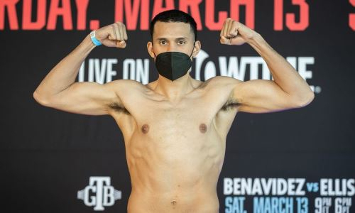 Бывший спарринг-партнер Головкина прошел взвешивание перед боем