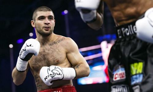 Нокаутировавший казахстанского боксера россиянин сразится с экс-соперником «Канело»