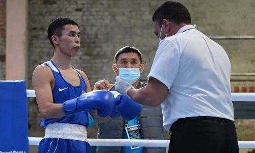 «Когда боксируешь с хозяином ринга, надо быть на две головы выше соперника». Мырзагали Айтжанов рассказал о победах казахстанских боксеров в спорткомплексе родителей Михаэля Шумахера