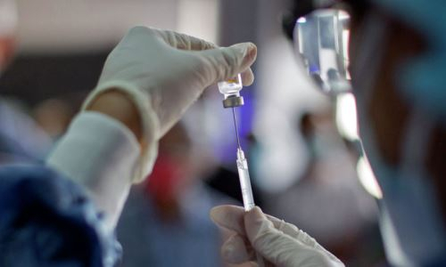 Спортсменов-олимпийцев будут вакцинировать вместе с полицейскими в Алматы