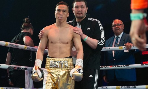 «Надо брать хитростью». В России оценили шансы Батыра Джукембаева в бою с пуэрториканским нокаутером