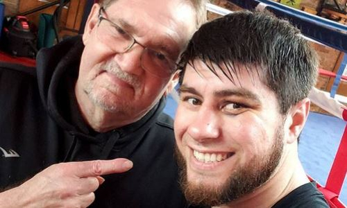 Казахстанский боксер опубликовал архивное видео своего боя 18-летней давности