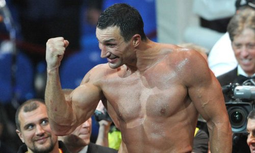 Назван лучший боксер Европы в супертяжелом весе по версии BoxRec