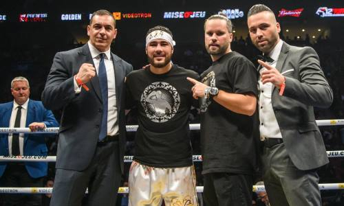 «Обрушится на бокс штормом». За океаном представили «прирожденного хищника» из Казахстана