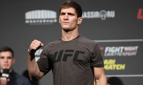 «Ты капитальный красавчик». Казахстанский файтер восхитил своим дебютом непобежденного бойца UFC