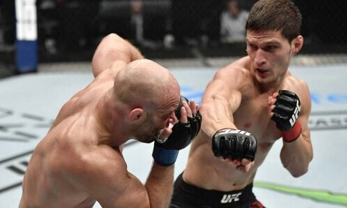 «Помню, когда тебя подписали в UFC». Казахстанский боец ответил на обращение Мовсара Евлоева