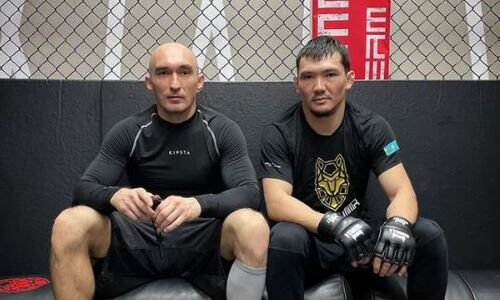 «Непонятно, кто он — боксер, борец». Казахстанский файтер оценил свои шансы против непобежденного российского нокаутера