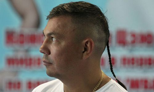 Костя Цзю решил обрезать свою косичку за один миллион долларов и рассказал, на что потратит деньги