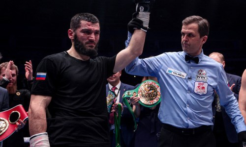 Артур Бетербиев сделал заявление о следующем сопернике после победы нокаутом