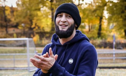 Хамзат Чимаев решил тренироваться с акулами и крокодилами