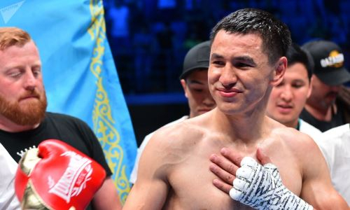 Непобежденного казахстанского боксера с титулом WBO потроллили за прозвище на профи-ринге
