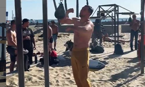 Айдос Ербосынулы провел тренировку на «Пляже мускулов» в США. Видео