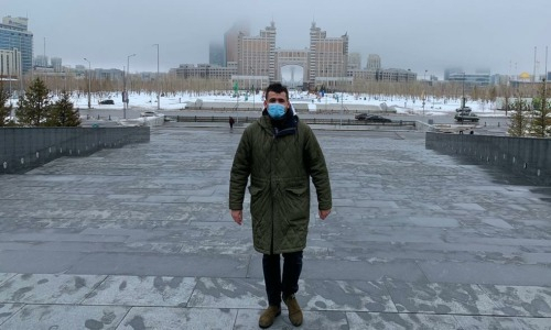 «У нас в Париже таких нет». Французский журналист побывал на матче в Нур-Султане и рассказал о незабываемых впечатлениях