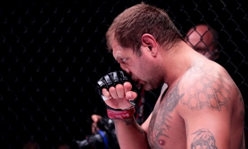 «Он напомнил человека после инсульта». Александр Емельяненко сильно напугал своим состоянием